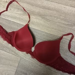 Gillian and O'Malley red favorite plunge uplift push-up bra size 34A lace